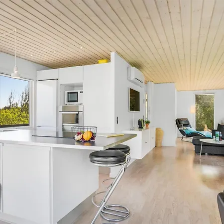 Dom wakacyjny Gildo - 932m From The Sea By Interhome *